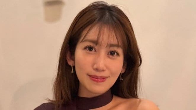 中川安奈 スタイル際立つ大胆コーデで“そっくり”姉妹映画デート姿を披露！仲むつまじい姉妹ショットに反響「とっても素敵です♡」