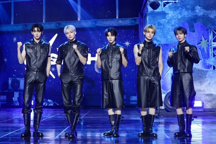 TOMORROW X TOGETHER 再契約に「心配しないで」YEONJUNが振り付けに