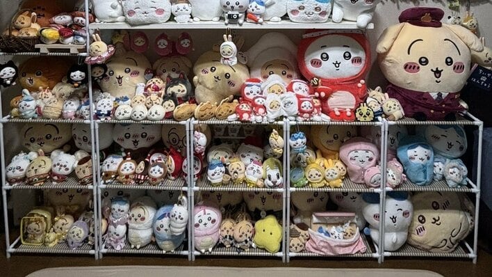 お店みたい！」総額200万円！？の「ちいかわグッズ」が飾られた人気