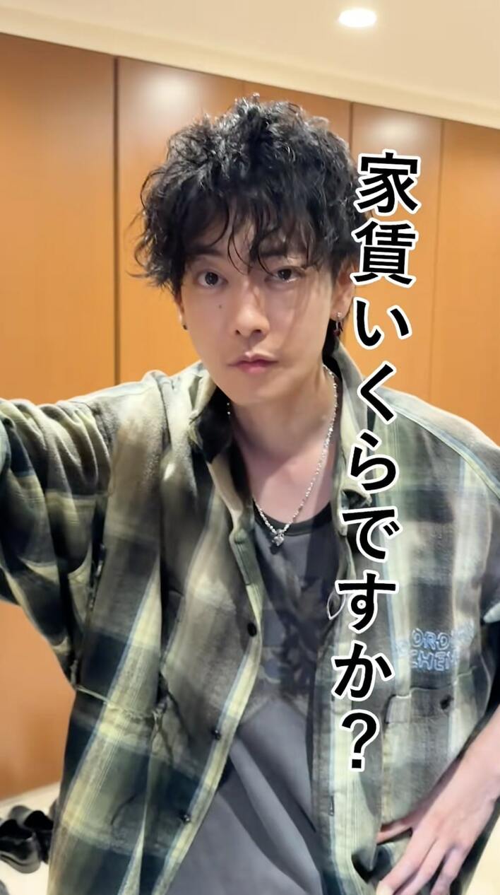 想像の20倍広い」佐藤健 自宅を初公開！広すぎる玄関やおしゃれな