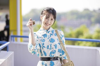 浜辺美波「撮影シーンを見ながら決める」毎日の“お弁当作り”にワクワク