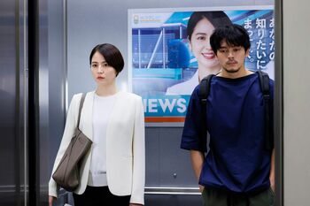 かつて恵那（長澤まさみ）を惑わせた謎の男の正体を探る拓朗（眞栄田郷敦）『エルピス』第8話予告