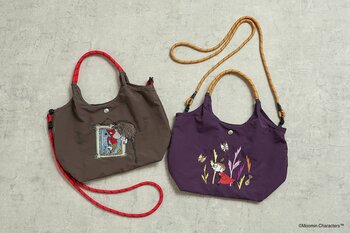 【MOOMIN(ムーミン)】新柄登場！ご先祖さま＆リトルミイを繊細な刺繍で表現。トートバッグ＆ショルダーで使い分けできる2WAY仕様で、秋の街歩きやお買い物、休日のお出かけにもぴったりなバッグ