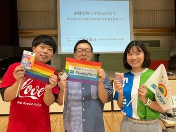 【開催報告】コカ・コーラ ボトラーズジャパン・ReBitとの3団体協働による中学校出前授業を実施～生徒の想いがこもった作品を店舗に掲出！学校での学びを「地域へ届ける」取り組み～
