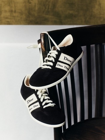 【Dior】新作「ディオール リボン」スニーカー