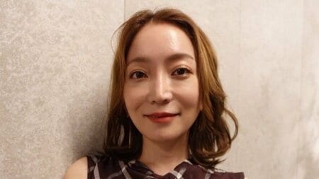 加藤綾菜 夫・加藤茶のため自宅リフォームした内装公開！「センス抜群」豪華シャンデリアがある木のぬくもり感じる部屋に「加トちゃん幸せですね」