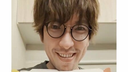 「バリ奇行」2児の父・EXITりんたろー。“子供”をもっちゅりんに顔ハメ！？まさかの展開に「怖くて声出た！」「笑っちゃいました」