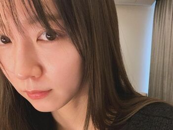 【永久保存版】吉岡里帆「さよなら、ロング」伸ばし続けた髪の毛を自らバッサリ"断髪式"動画を公開！新ヘアスタイル披露