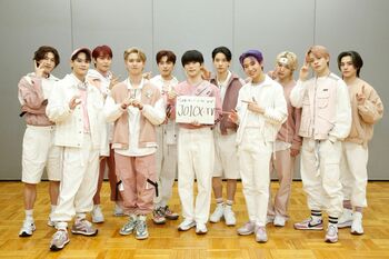 JO1のもとへ『JO1CX-TV』スタッフがサプライズ突撃！現場レポート