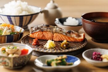 【一日の始まりも、ご褒美の夜も。街に灯る第二の食卓】食堂 灯ル　2026年3月16日(月) NEW OPEN!!