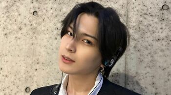 イケメンYouTuber菅生育利 ピンク髪でイケメンショット連発！突然のイメチェンに「まさかのぴんく！！」と驚きの声