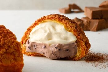 【冬季限定】マイルドなショコラクリームに、マスカルポーネを合わせた冬の人気商品！東京ミルクチーズ工場より「チーズパフ ショコラ&マスカルポーネ」を発売いたします！