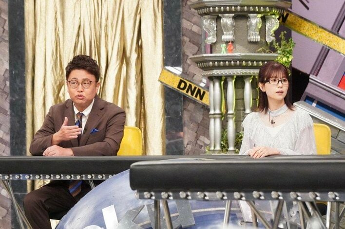 【画像25枚】橋本直、松田好花が出演『全力！脱力タイムズ』のシーン