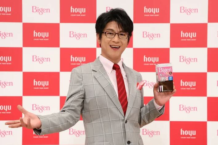 及川光博キラキラのミッチースマイルで若さの秘訣を伝授「第一印象は