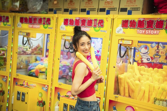 上戸彩 台湾での写真集撮影に不安も子供の成長を実感「ミニカーと