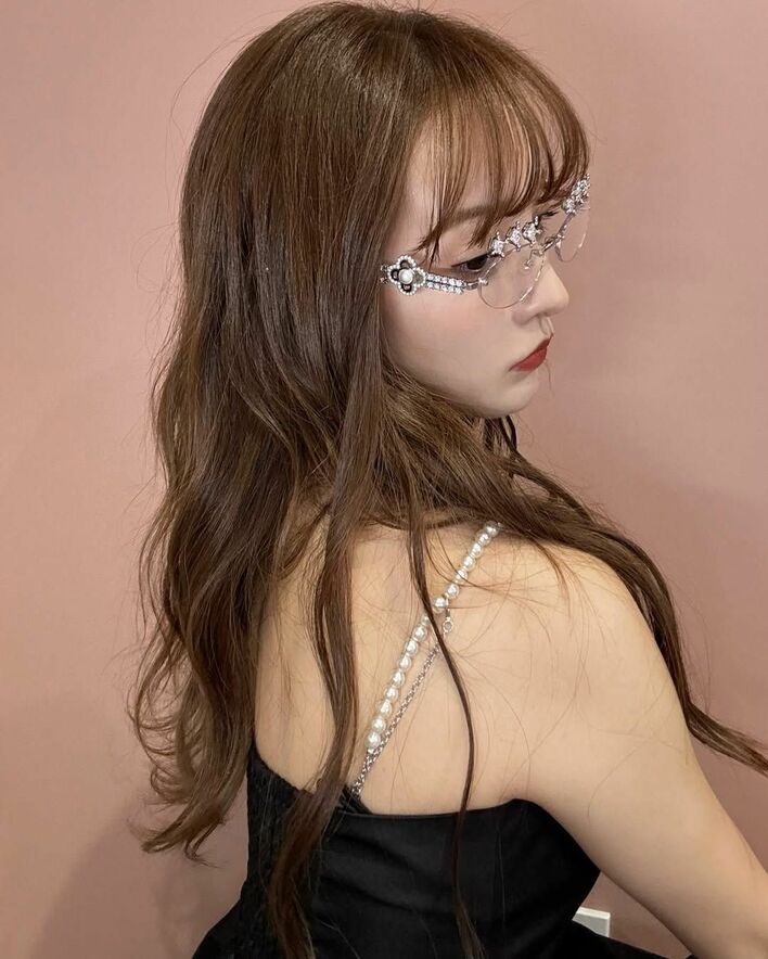 ウィンク好きです」板野友美 華やかなサングラスのキラキラショットを