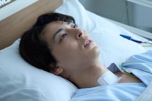 病院で意識を取り戻した慧（高杉真宙） 一方、あゆみ（木南晴夏）は前へ進もうとするが…『今夜、秘密のキッチンで』第6話予告