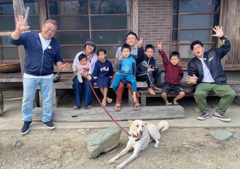 サンドウィッチマンが自給自足生活を体験！過酷な井戸掘りに「やせている人じゃないとダメだ！」