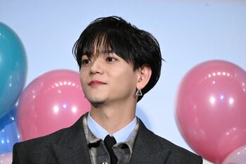 中島颯太「薔薇の花」イケボでつぶやき会場を盛り上げ！超重め前髪の撮影秘話も 映画『顔好き』