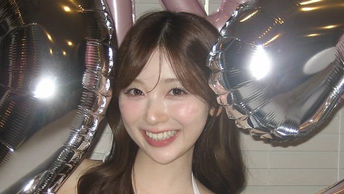 NiziU・MIIHI バースデーケーキに書かれた“本名”公開！誕生日を家族がサプライズでお祝いする幸せあふれる空間に「漢字でこう書くんだ」「素敵なお名前」