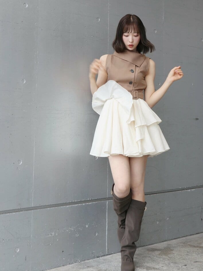 AKB48小栗有以 雰囲気がらり“わんちゃん巻き”ヘアで美肩際立つショット