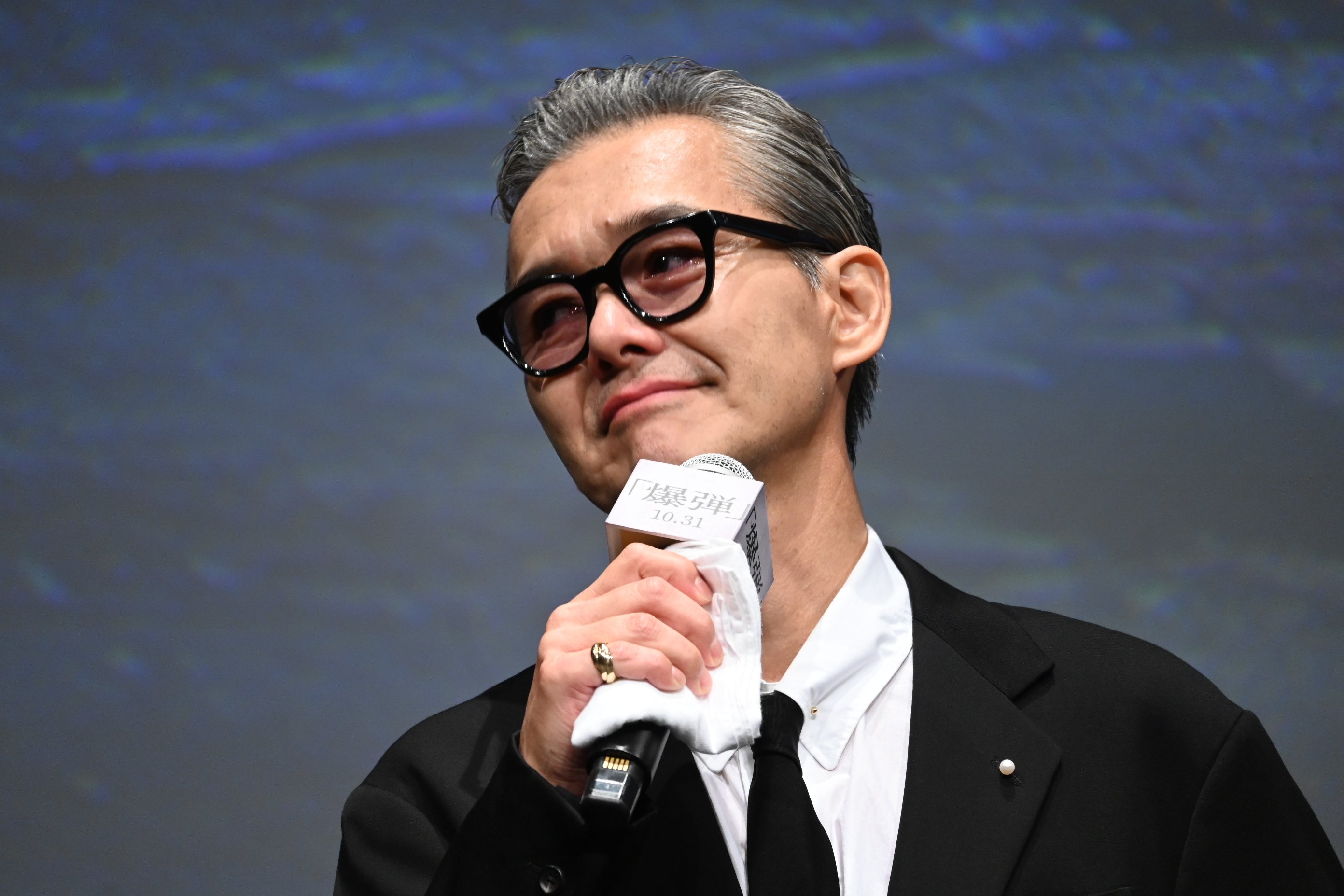 渡部篤郎 漢泣き「感慨深いものがありました」長年の仲間・佐藤二朗との共演に感極まる 撮影前に電話も 映画『爆弾』