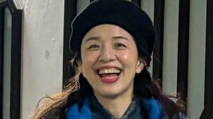 浜口京子 秋冬先取りの“上級”私服コーデに大反響！差し色アイテム使いこなしたデニムオンデニム姿に「モデルみたい」「真似したい」