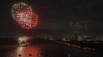 約15,000人が来場した「OSAKA BAY SKYLUMINA」 レッドクリフによる延べ2,000機のドローンショーが舞洲の夜空を彩る