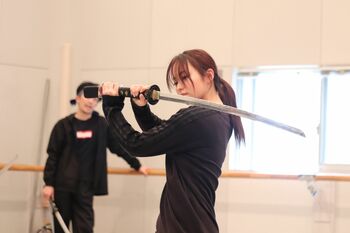 今泉佑唯 鬼気迫る殺陣を披露「本番はたくましくやりたい」