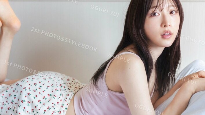 AKB48小栗有以 1stフォト＆スタイルブック『AB型の左利き』 自然体な“ゆいゆい”が可愛い！特典ポスター・ポストカード解禁