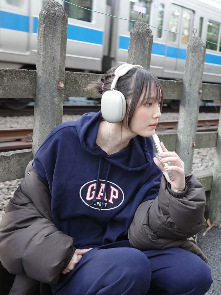 増量告白”の本田翼 美脚際立つデニムのミニスカコーデに反響