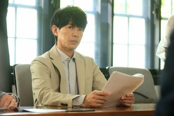 技能実習生が共同住宅に放火！？土門（藤木直人）は尾藤（松雪泰子）に協力を求め精密な分析を進める『最後の鑑定人』第3話予告