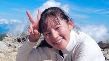 「笑顔が100万ドル」小西真奈美 絶景をバックに達成感あふれるショット公開！標高2,000m後半の登山に初挑戦した姿に「素晴らし景色」「めちゃくちゃ素敵」