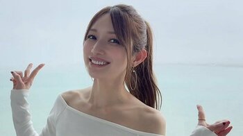 「女神様！」後藤真希 美デコルテ際立つ肩出し姿披露！沖縄ツアーのオフショットで衣装も公開し「まぶしすぎます」とファン悶絶
