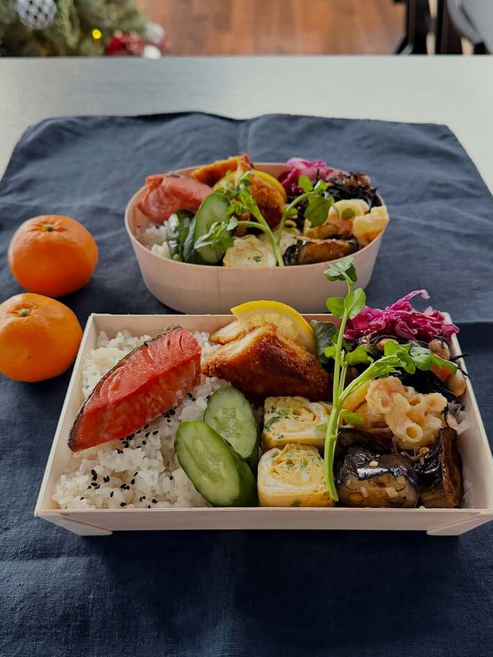 【画像4枚】「しゃけが光ってます！」滝沢眞規子 “料亭みたい”な次女&夫の手作り弁当を見る