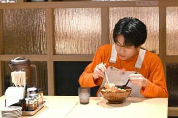 超特急・ハル、一杯2,980円の“伊勢海老 味噌ラーメン”が美味しすぎて…？初々しいグルメリポート！