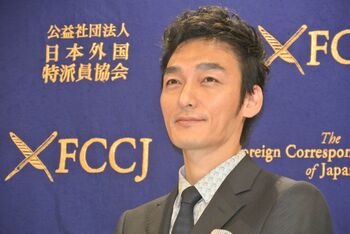 草彅剛 海外メディアへ主演映画をアピール「脚本を読んで流した涙のエネルギーを役にのせることが一番の役作り」