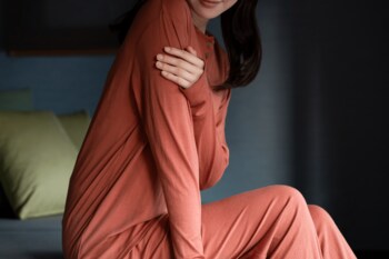 【星のや竹富島】スタイリスト 大草直子氏・睡眠研究家 西川ユカコ氏とコラボレーション。ウェルネスプログラム「ぐっすりにーぶい滞在」をリニューアル