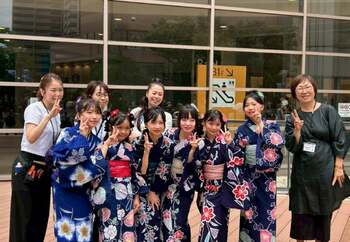 「かわいい！」のその先へ。アイドルの浴衣着付けに込めた、着物文化と着付け師を未来へつなぐ想い