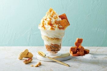 ≪八街産≫ 風味豊かなピーナッツを”ひんやり味わう”。ピーナッツスイーツ専門店【Dore（ドレ）】より、『ドレ・塩キャラメルサンデー』が、3/1（日）から発売!