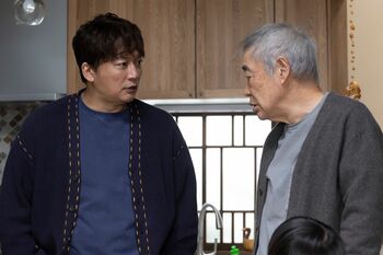 一平（香取慎吾）が町の祭り復活に動く！その裏にある父・平蔵（柄本明）への思い…＜『日本一の最低男』第7話完全版＞