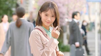 宮﨑あおい“ハッピーセット以来”30年ぶりCM出演！“小悪魔”な先輩演じる