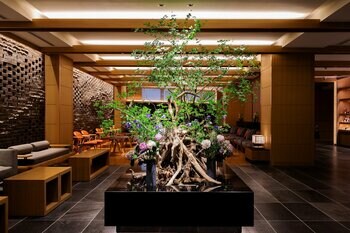 箱根・強羅 佳ら久が贈る 春の寄木細工体験 ― 箱根の文化と職人技に触れる2日間