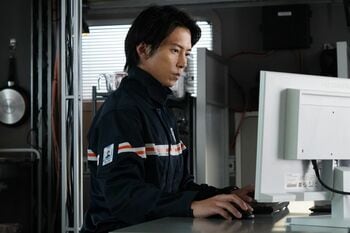 晴原（山下智久）あ然！5年前、灯（本田翼）の身に起こった真実を隠していたのは…＜『ブルーモーメント』第6話完全版＞