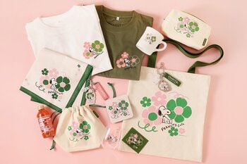 PEANUTS Cafe｜【数量限定】“母の日”やギフトにもおすすめ◎4月22日(水)よりスヌーピーのアソートポーチが登場！