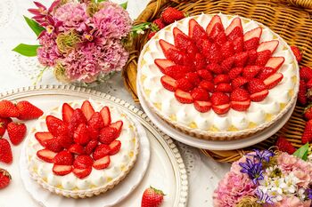 キルフェボンから「母の日限定タルト」が登場　見た目も華やか！イチゴとベルガモットムースのタルト～はちみつ風味～