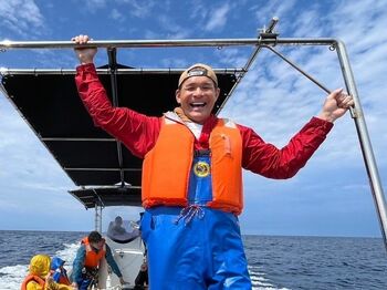 『爆笑問題の深海WANTED10』沖縄・久米島で新種発見なるか！？照英が本気の挑戦！爆笑問題＆秋元真夏は、サンシャイン水族館で難題ミッションに挑む