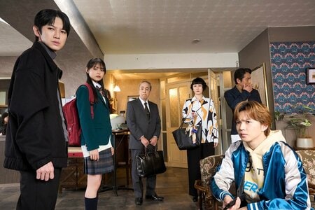＜試写室＞『時光代理人』家族写真も自らの遺影も残っていない――“都合が悪すぎる”ところから、このドラマの本質が浮かび上がる！！