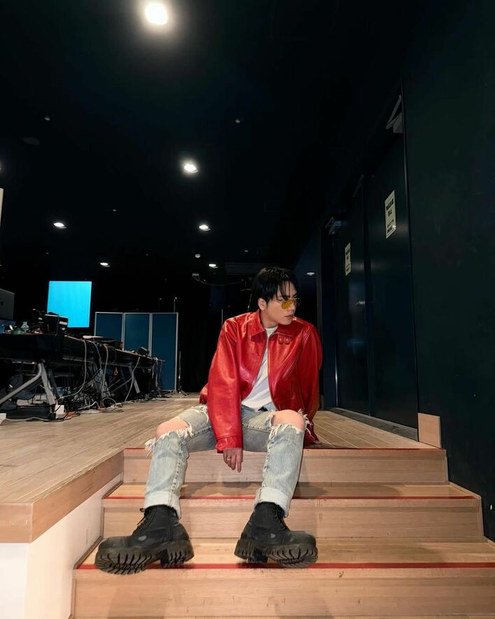 おみりゅうじ様へ　　オーダー ぎゅうぎゅうすぎる…」三代目JSB・ØMI メンバー大集結のエレベーター