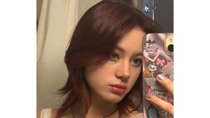 NiziU・NINA “びっくり”鍛え抜かれた腹筋を披露！縦にラインが入ったほっそりウエスト際立つショットに「超カッコイイ」「努力が伝わる」